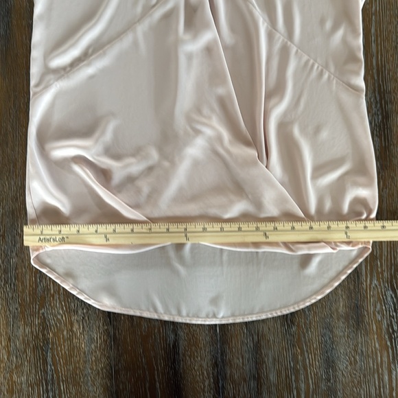 Ro & De Anthropologie Women’s Blush Sleeveless Faux Wrap Blouse Size S - Picture 4 of 7